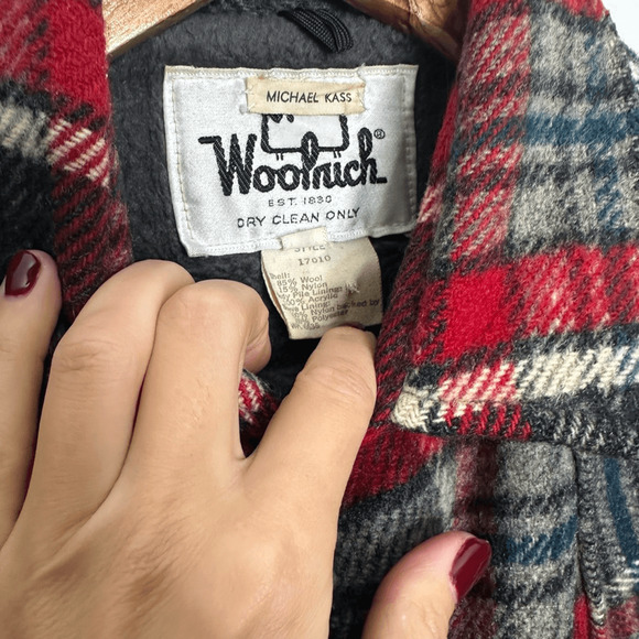 VINTAGE 1960s WOOLRICH MEN'S Plaid Wool Barn Coat Red snap mackinaw medium M - Picture 3 of 5